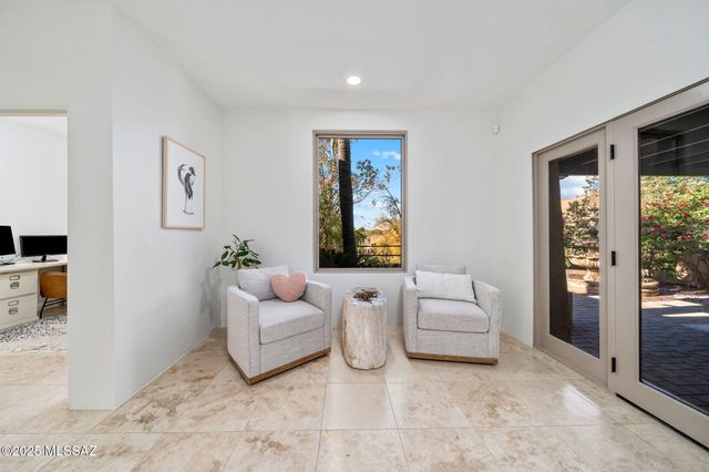 5775 N Campbell Avenue, Tucson, AZ 85718