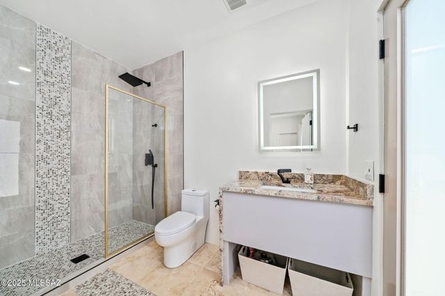 5775 N Campbell Avenue, Tucson, AZ 85718