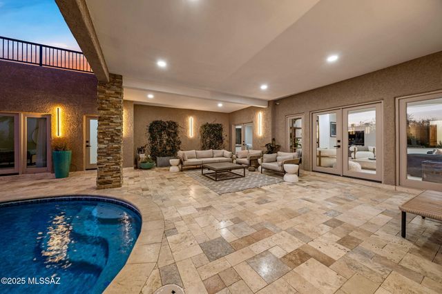 5775 N Campbell Avenue, Tucson, AZ 85718