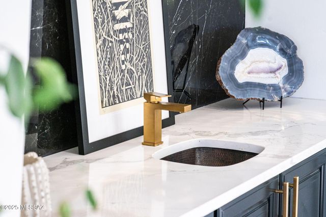 5775 N Campbell Avenue, Tucson, AZ 85718