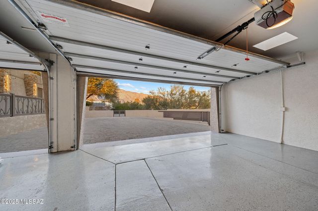 5775 N Campbell Avenue, Tucson, AZ 85718