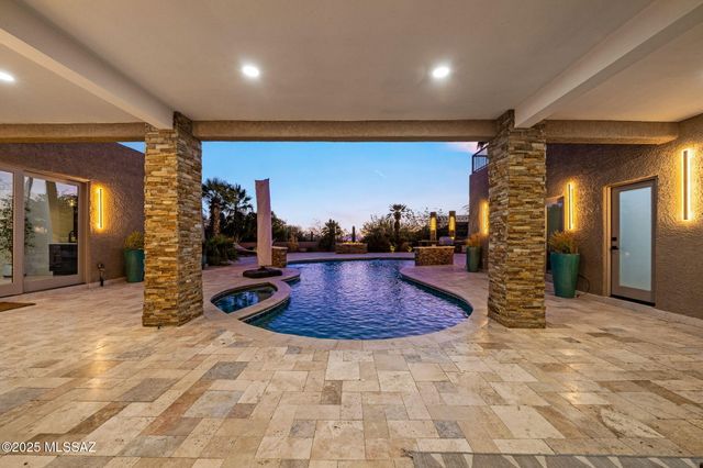 5775 N Campbell Avenue, Tucson, AZ 85718