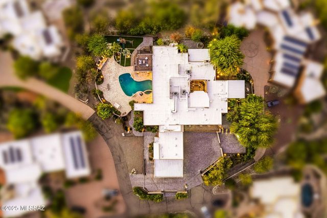 5775 N Campbell Avenue, Tucson, AZ 85718