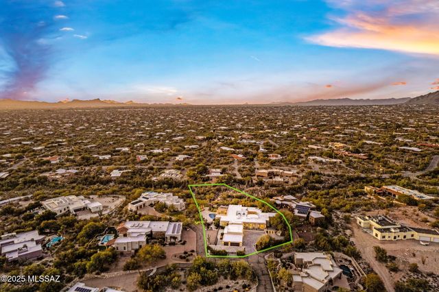 5775 N Campbell Avenue, Tucson, AZ 85718