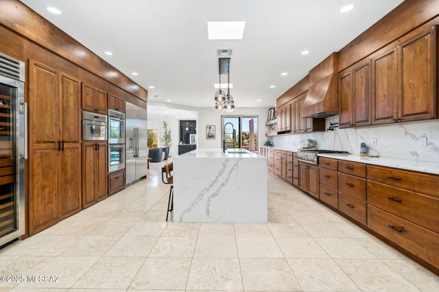 5775 N Campbell Avenue, Tucson, AZ 85718