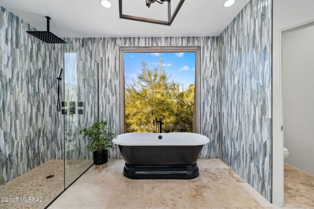 5775 N Campbell Avenue, Tucson, AZ 85718