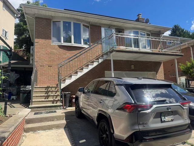250-56 39th Road, Little Neck, NY 11363