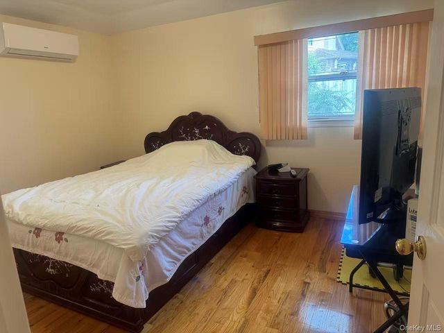 250-56 39th Road, Little Neck, NY 11363