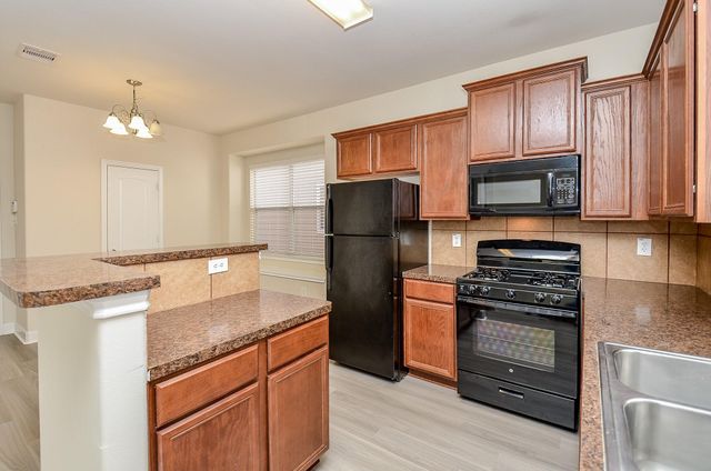 3747 W Ashford Villa, Houston, TX 77082