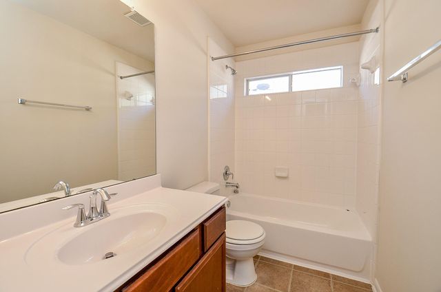 3747 W Ashford Villa, Houston, TX 77082