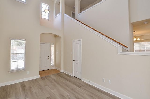 3747 W Ashford Villa, Houston, TX 77082