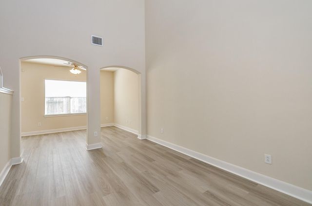 3747 W Ashford Villa, Houston, TX 77082