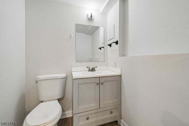 69 Broad St, Summit City, NJ 07901
