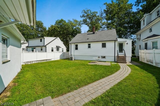 69 Broad St, Summit City, NJ 07901