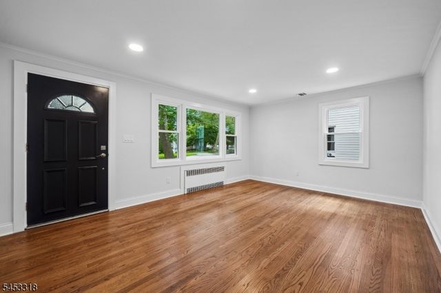 69 Broad St, Summit City, NJ 07901