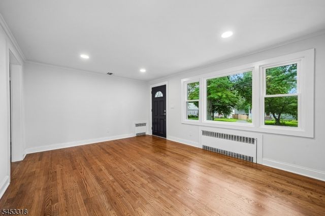 69 Broad St, Summit City, NJ 07901