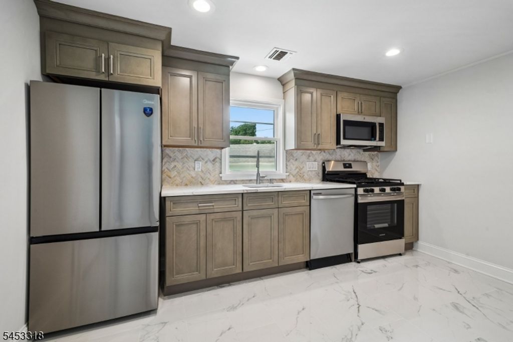 69 Broad St, Summit City, NJ 07901 — photo 4