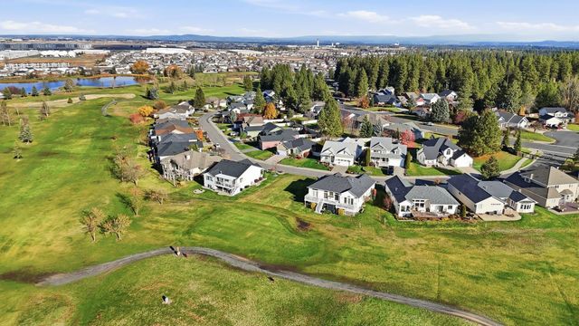 7916 S Parway Ln, Cheney, WA 99004