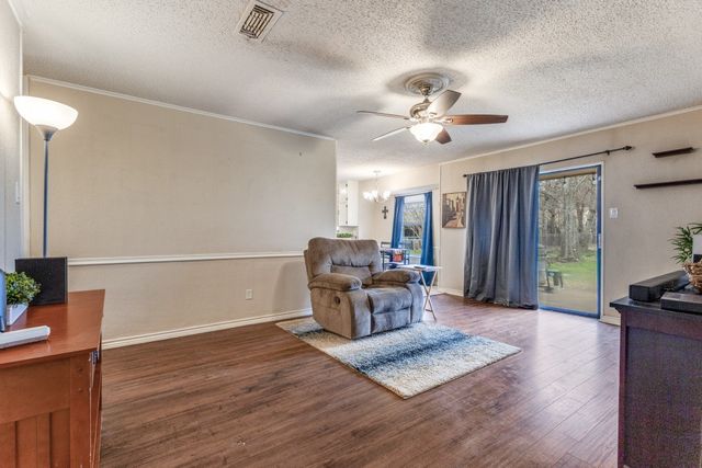 6037 Highcrest Drive, Watauga, TX 76148