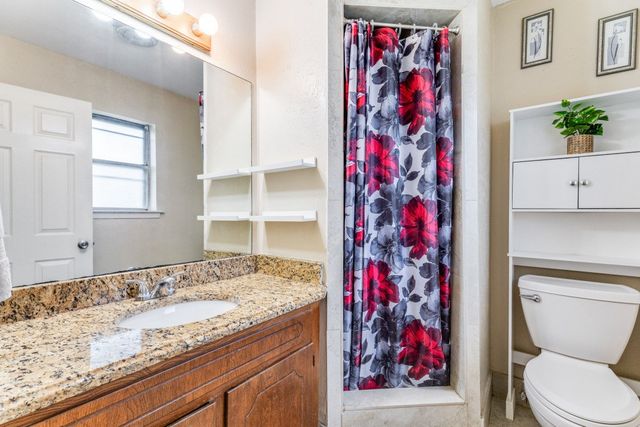 6037 Highcrest Drive, Watauga, TX 76148