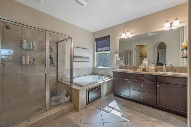 11337 N Cherry Sage Avenue, Fresno, CA 93730