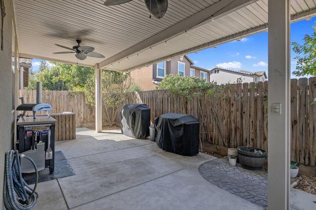 11337 N Cherry Sage Avenue, Fresno, CA 93730