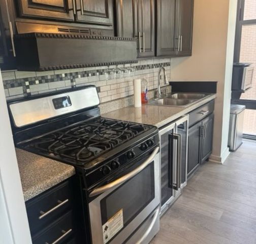 6700 S South Shore Drive 4G, Chicago, IL 60649