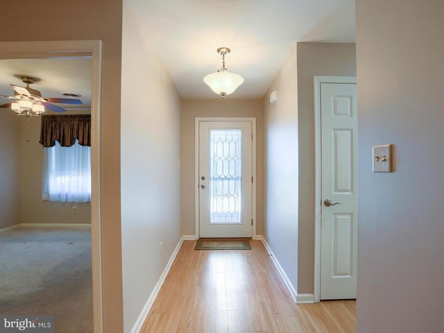 197 PARKWOOD DRIVE #320, Chambersburg, PA 17201
