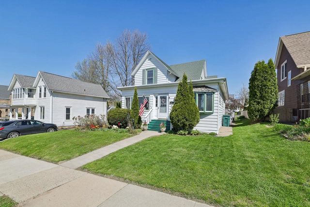 409 1st Street, Baraboo, WI 53913