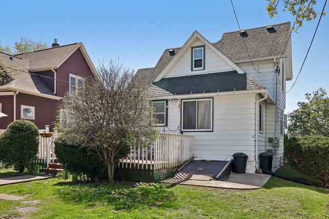 409 1st Street, Baraboo, WI 53913