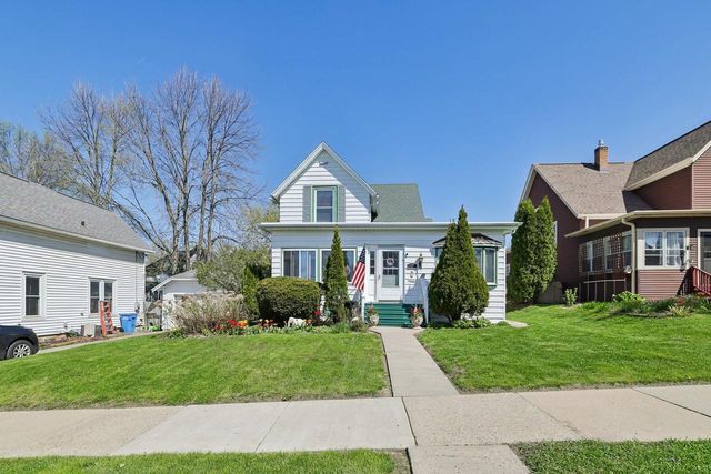 409 1st Street, Baraboo, WI 53913