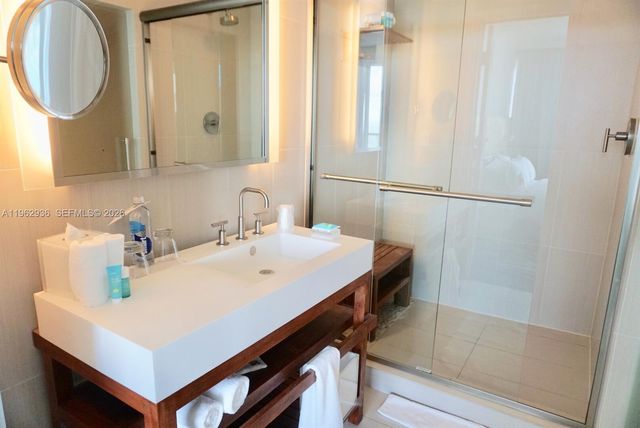 3101 Bayshore Dr 2202, Fort Lauderdale, FL 33304