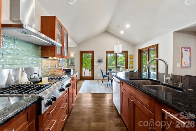 165 Woodstream Circle, Mooresville, NC 28117
