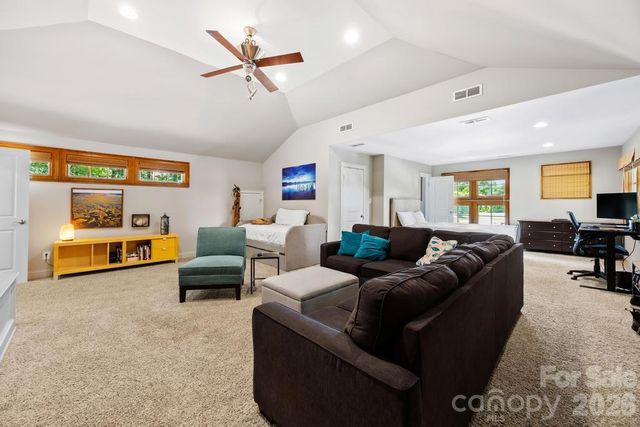 165 Woodstream Circle, Mooresville, NC 28117