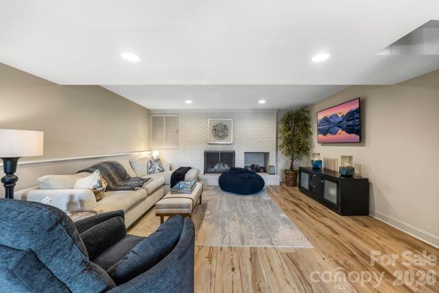 165 Woodstream Circle, Mooresville, NC 28117