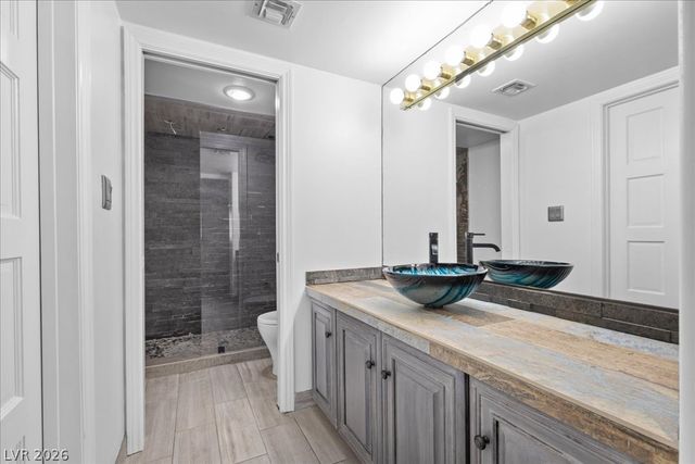 7737 Spanish Lake Drive, Las Vegas, NV 89113