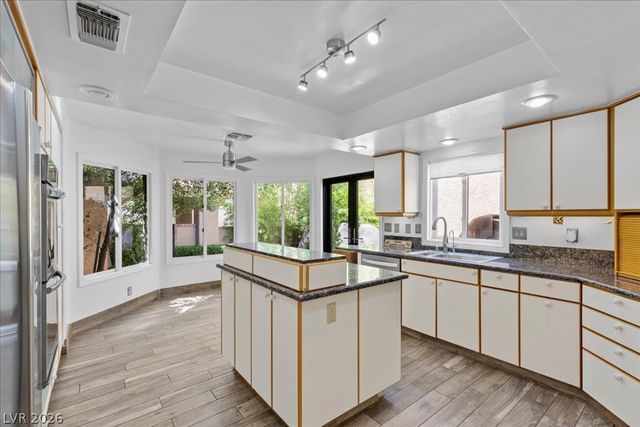 7737 Spanish Lake Drive, Las Vegas, NV 89113
