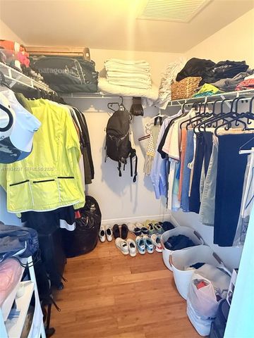 185 SW 7th St 3109, Miami, FL 33130