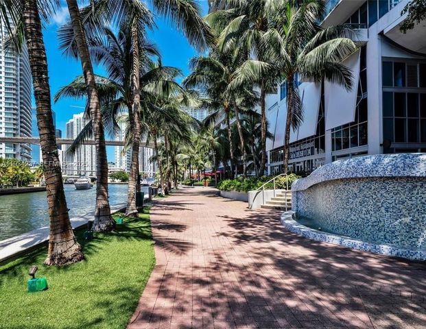 185 SW 7th St 3109, Miami, FL 33130