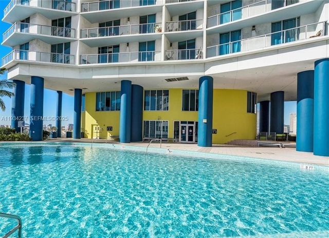 185 SW 7th St 3109, Miami, FL 33130