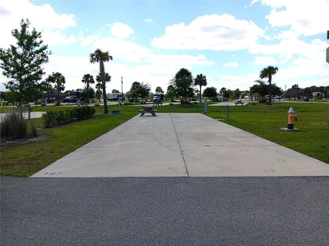 16950 HIGHWAY 630 E 107, Lake Wales, FL 33898