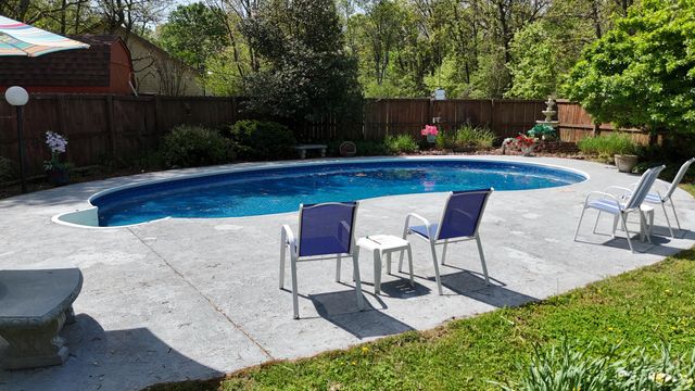 2949 State Hwy Jj, Crane, MO 65633