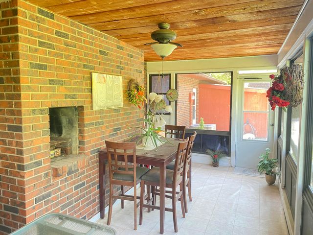 2949 State Hwy Jj, Crane, MO 65633