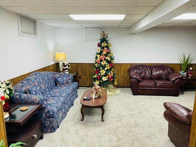 2949 State Hwy Jj, Crane, MO 65633