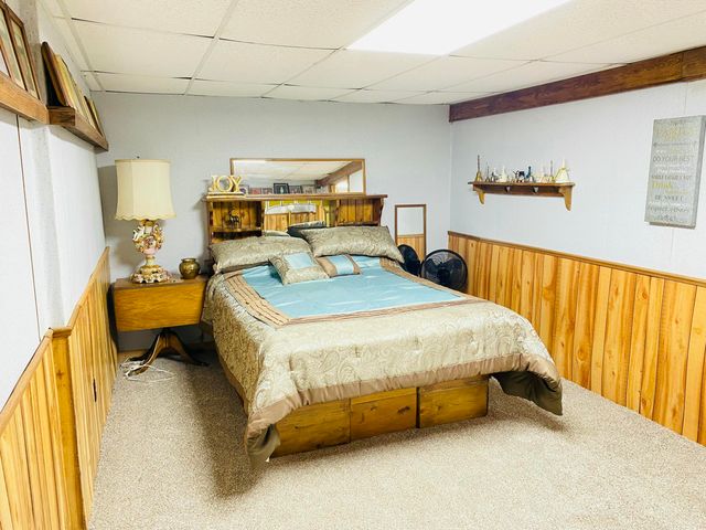 2949 State Hwy Jj, Crane, MO 65633