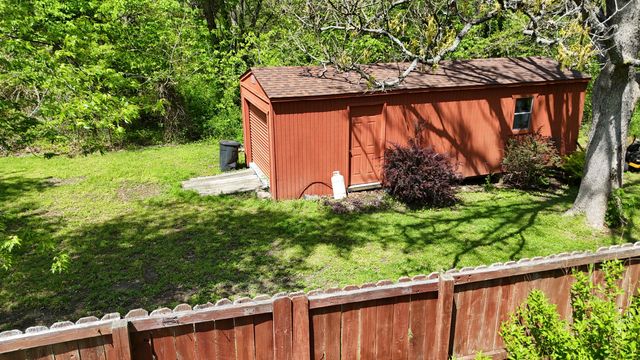 2949 State Hwy Jj, Crane, MO 65633