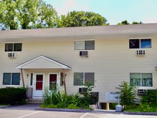 16 Harry Brook Village 16, New Milford, CT 06776