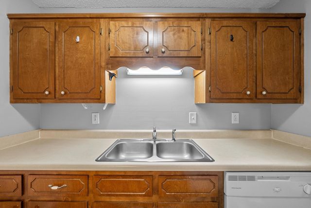 1249 Parkway Pl Apt G, Clarksville, TN 37042
