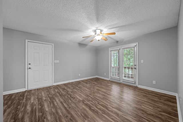 1249 Parkway Pl Apt G, Clarksville, TN 37042