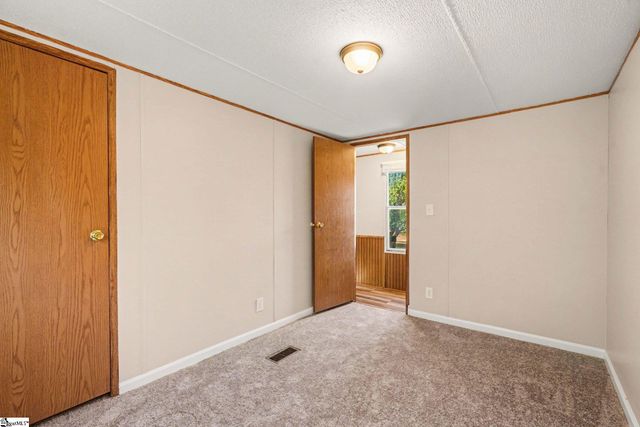 309 Scarlett Court, Laurens, SC 29360